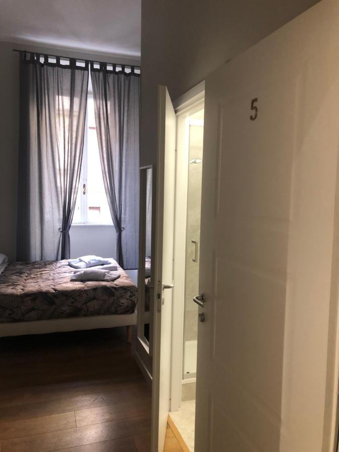 The Castle Inside Guest house Rome